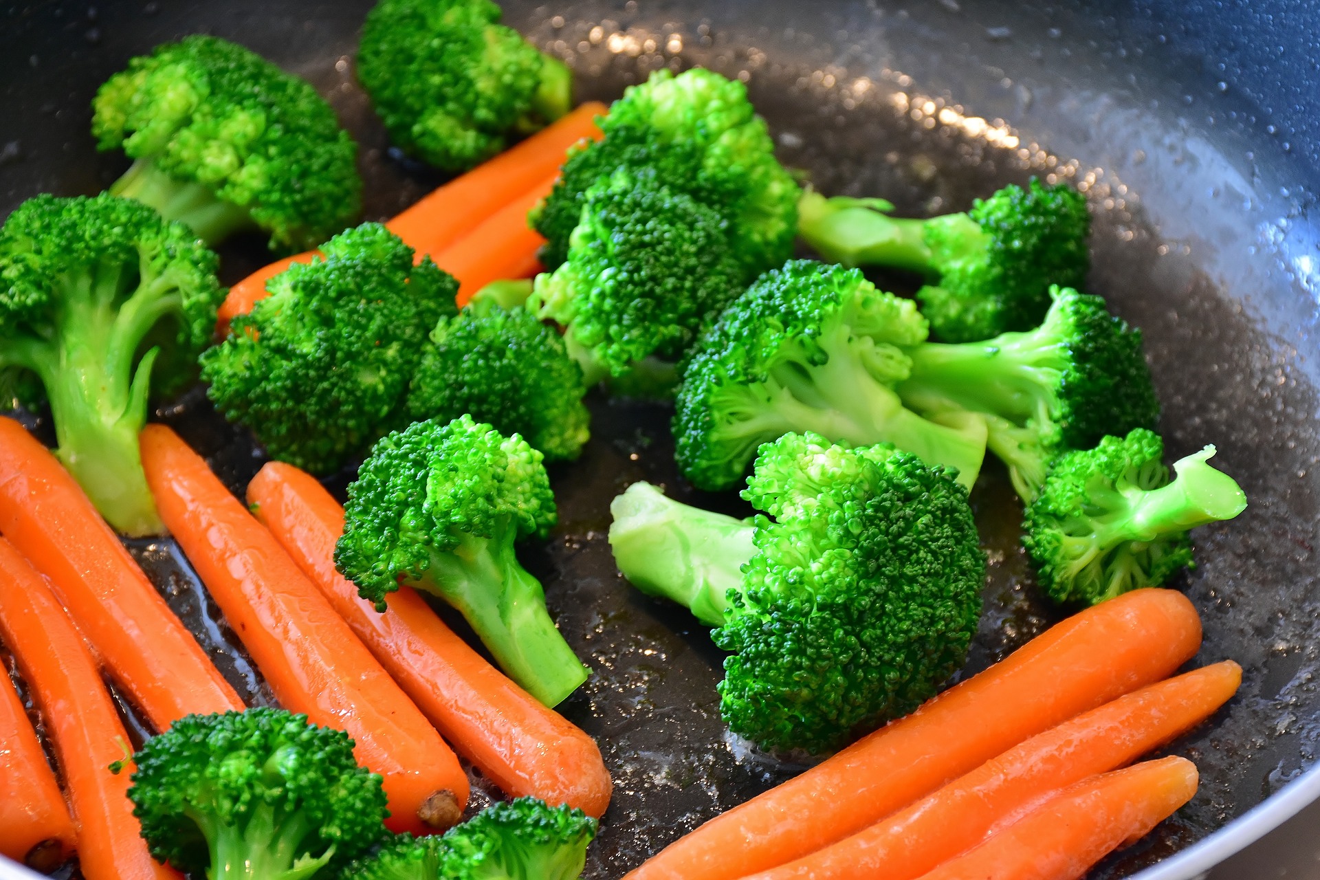 pan of broccoli and baby carrots